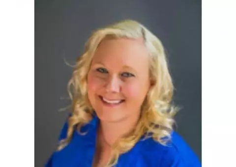 Lezlie Pohlman - Farmers Insurance Agent in Spirit Lake, IA